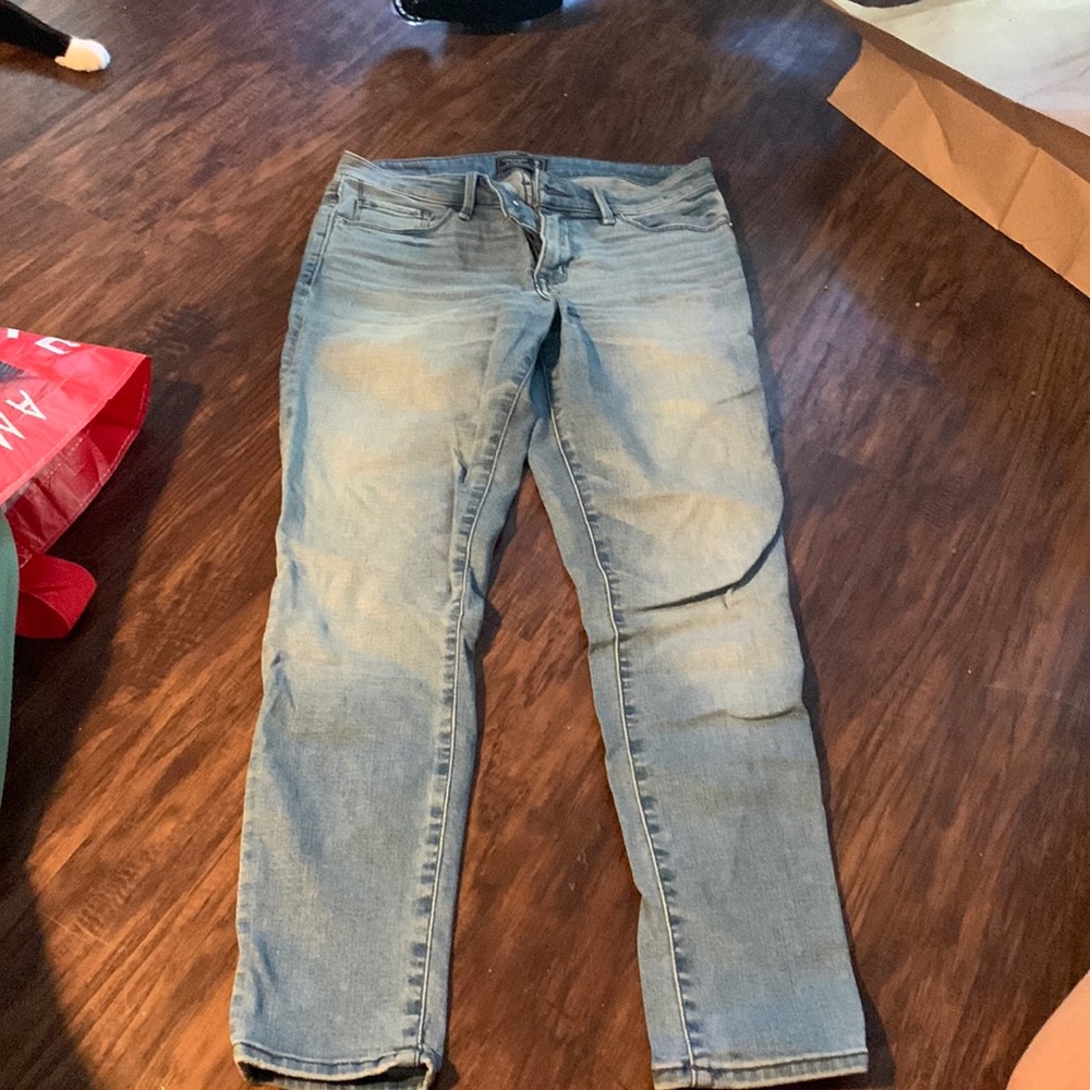Abercrombie & Fitch Blue Jeans. Sz 26
